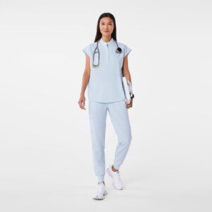 FIGS Open Skies Women's Scrub Set